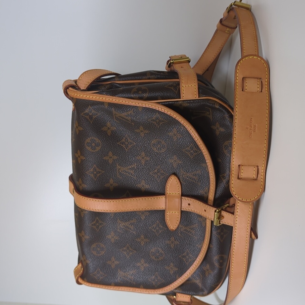 LOUIS VUITTON Monogram Saumur 30  Canvas Crossbody Bag Brown - Picture 5 of 17